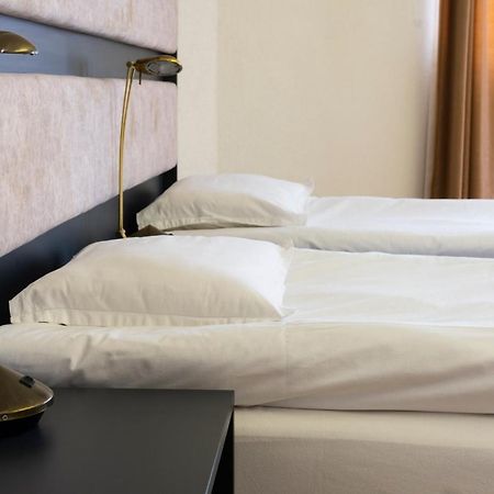 Hotel Slaviani Dimitrovgrad  Extérieur photo