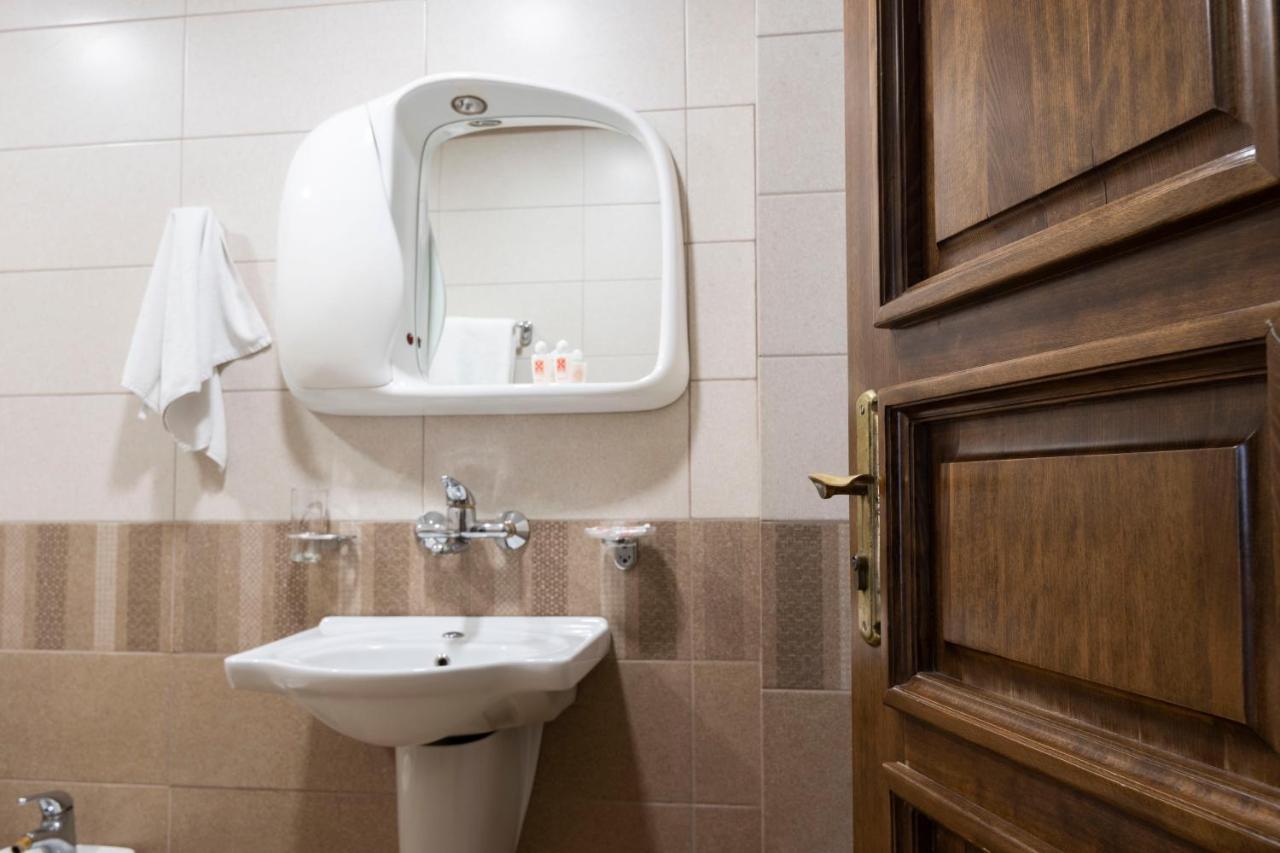 Hotel Slaviani Dimitrovgrad  Extérieur photo